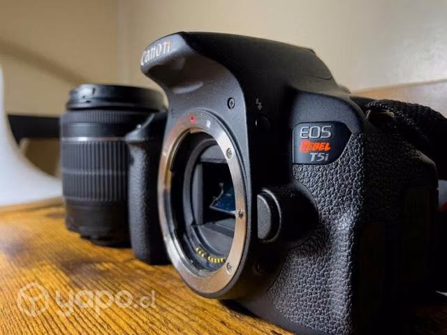 Cámara rebel eos T5i