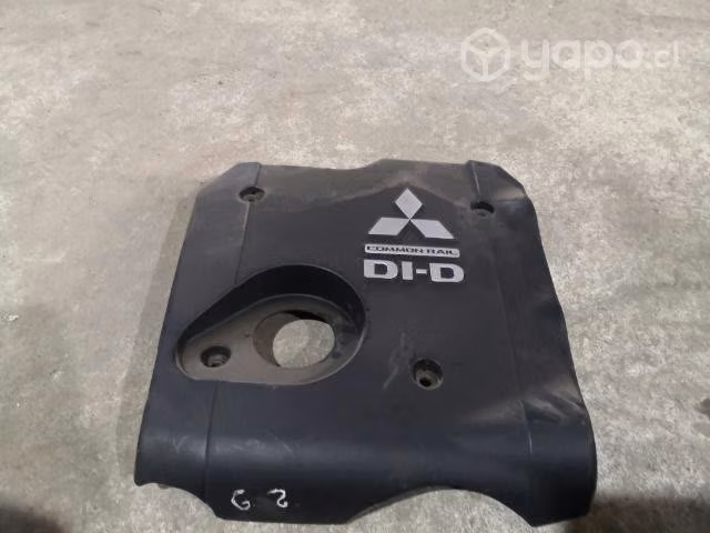 Tapa motor Mitsubishi L200