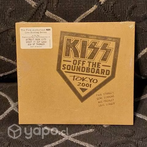 Cd doble kiss / off the soundboard tokyo 2001