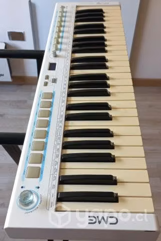 Controlador Midi CME U-Key 46 teclas