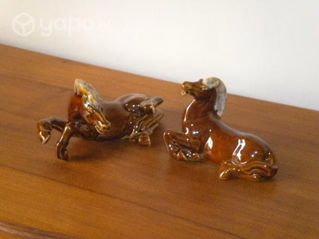 Caballos. Fina Porcelana Japonesa . Muy Antiguos