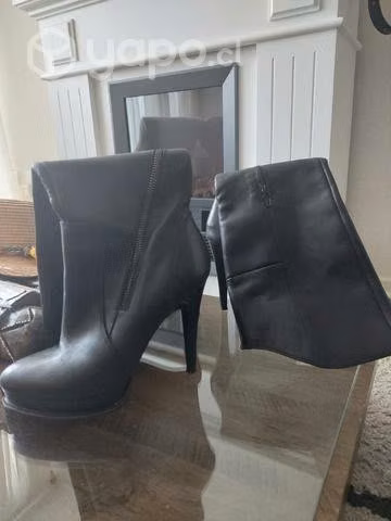 Zapatos y botas en excelente estado