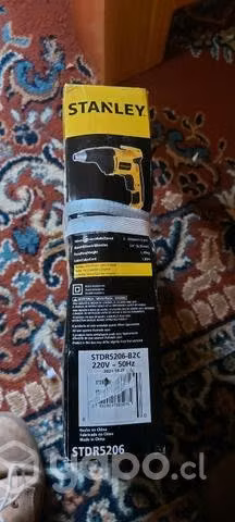 Atonillador eléctrico stanley 520w nuevo