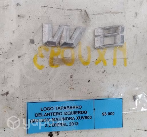 Logo Tapabarro Delantero Izquierdo (MXU093) Mahind
