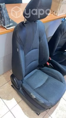 Asiento mazda 3