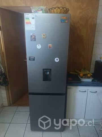 Refrigerador Hisense modelo RD-35DCD s