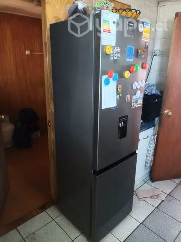Refrigerador Hisense modelo RD-35DCD s
