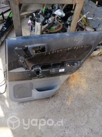 Tapiz puerta trasera derecha Daihatsu Terios 2015