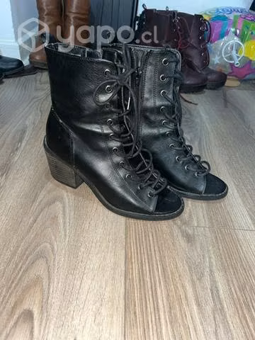Botas Forever 21