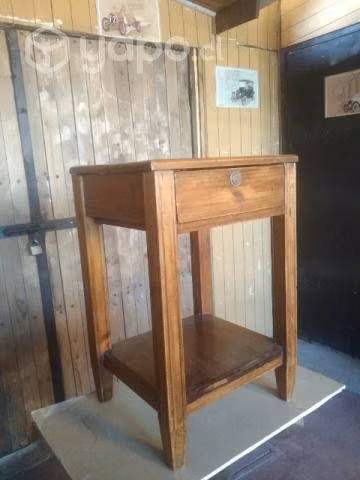 Velador de pino