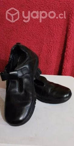 Jumper y Zapatos escolar