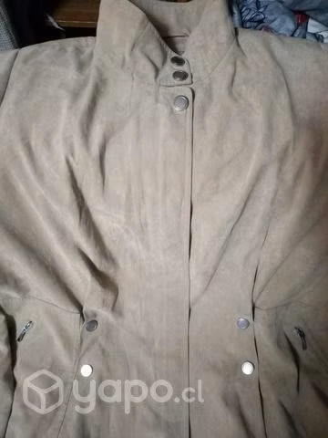 Ropa de mujer trajes elegantes y otos de doctora