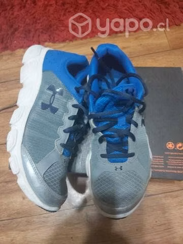 Zapatilla Under Armour