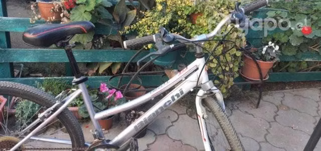 Bicicleta casi sin uso - Imagen 4