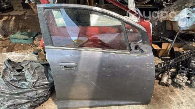 Puerta delantera derecha chevrolet spark gt 2021