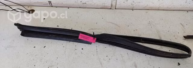 Goma Vidrio Delantera Izquierda (SMU061) Ssangyong