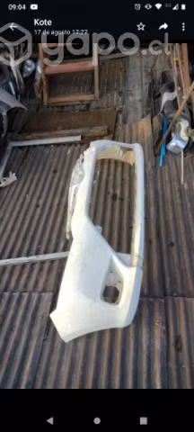 Parachoque Toyota Yaris 2014 detalle