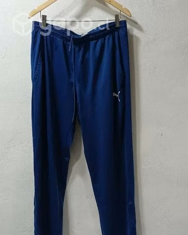 Pantalón de buzo Puma