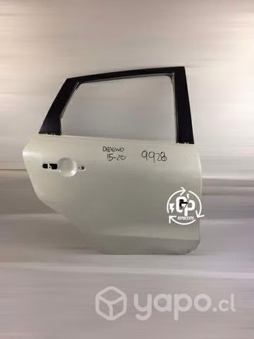 Puerta Trasera RH Suzuki Baleno 2015 2021