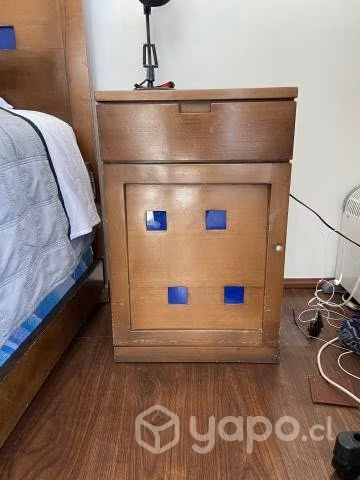 Cama 1,5 plazas + velador (colchón incluido)