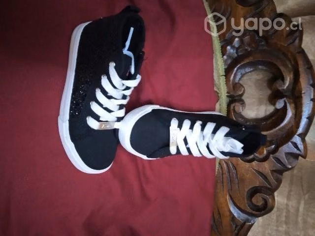 Zapatillas Barbie original 26 y 22