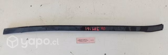 Moldura Derecha Parabrisa (161) Jeep Patriot