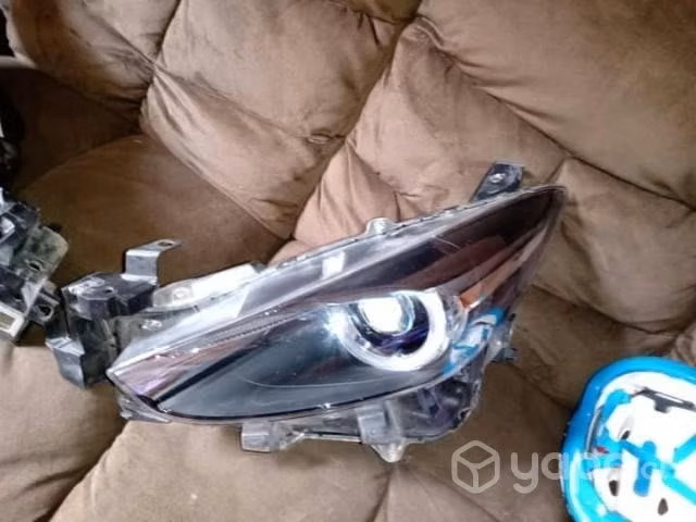 Optico original Mazda 3 2016 led