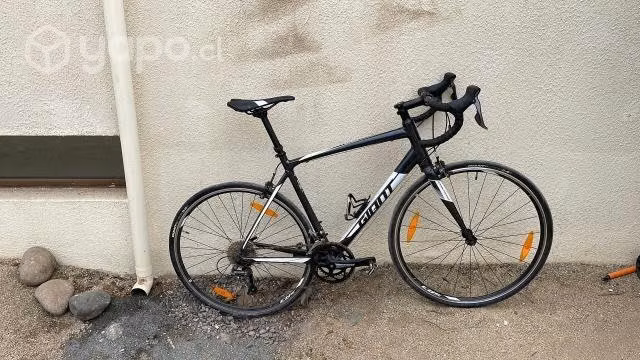 Bicicleta Ruta GIANT Contend 3 M/L