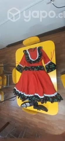 Vestido de cueca y falso