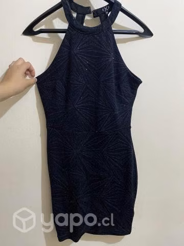 Vestidos y zapatos de fiesta