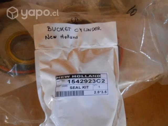 NewHolland B95 B90 Packing Botella de Balde