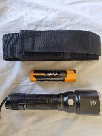 Linterna Fenix TK22UE