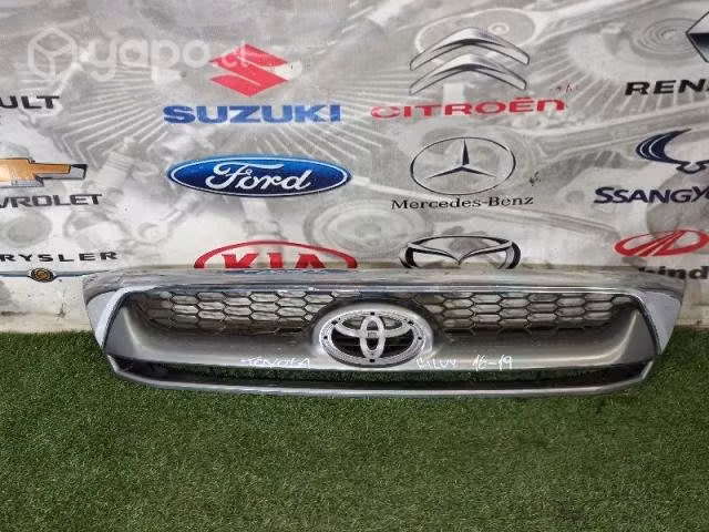 Mascara toyota hilux 2016 2019