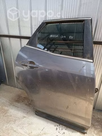 Puerta trasera derecha mazda cx-7 año 2011