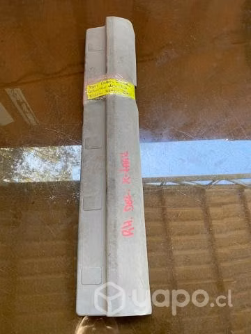 Tapiz cubre zocalo delantero derecho Nissan Xtrai