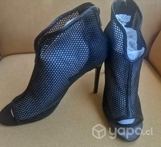 Sandalias de tacon negras - Imagen 2