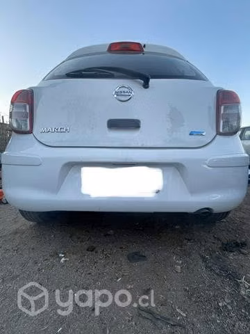Respaldo de asiento trasero Nissan march