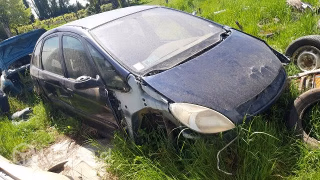 Capot original Citroën Picasso 2008