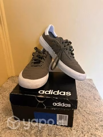 Zapatillas Adidas varios modelos