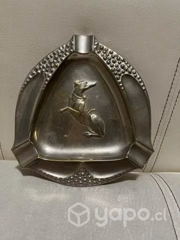 Plato Antiguo Plaque