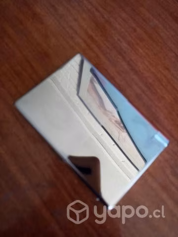 Cigarrera con encendedor metálico - Imagen 4