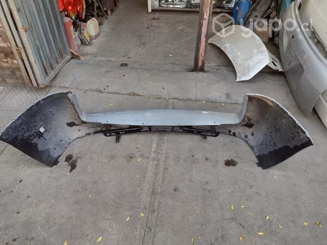Parachoque tras Toyota Rav-4 06-08 - Imagen 2
