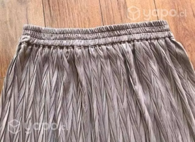 Falda larga plizada elasticada en cintura