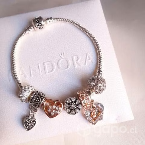 Pulsera Pandora + 6 Charms