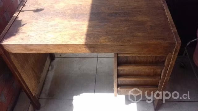 Escritorio antiguo 4 cajones buen estado