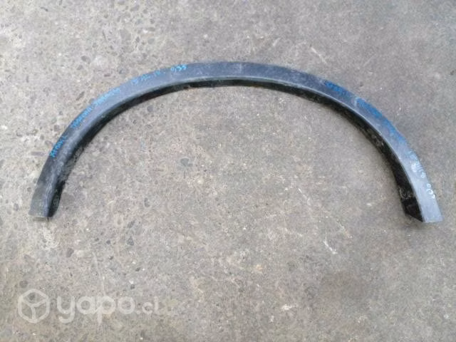 Moldura trasera derecha nissan xtrail 2015-2018