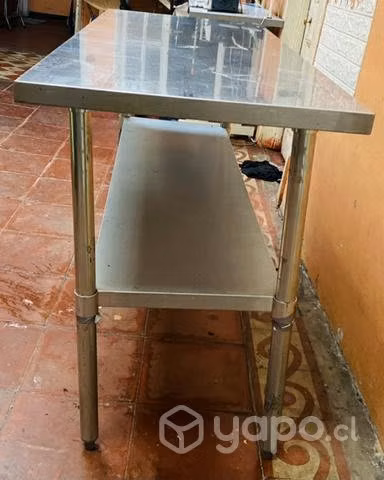 Mesa de acero inoxidable 1.5 x 0.60 mts