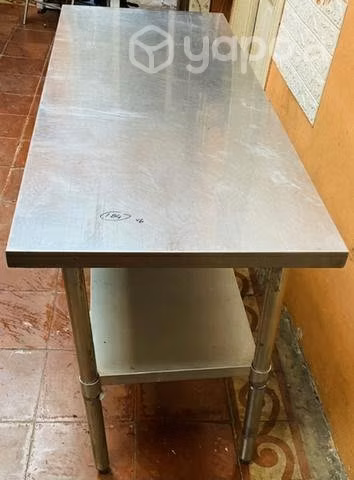 Mesa de acero inoxidable 1.5 x 0.60 mts