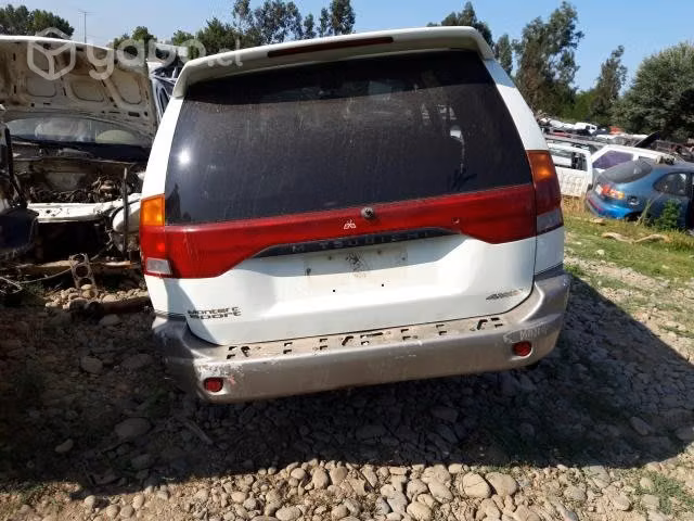 Portalon completo mitsubishi montero 2009