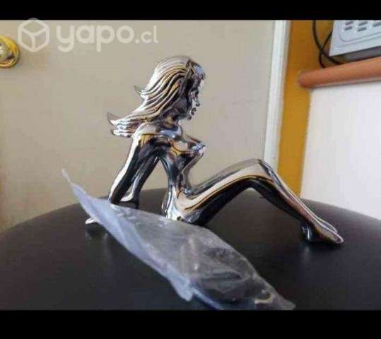 Figura Mujer Cromado - Imagen 3